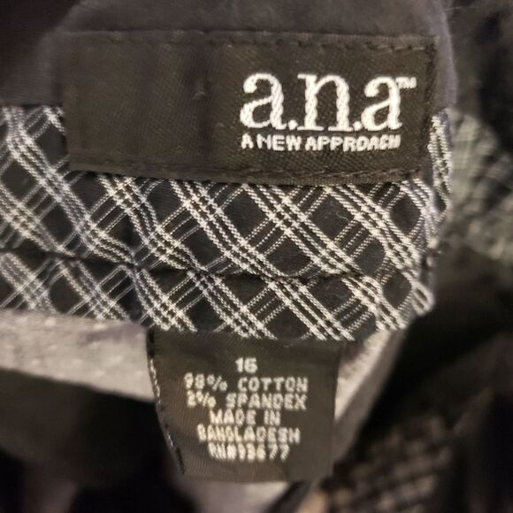 A.N.A BLACK AND WHITE POLKA DOT SHORTS SIZE 16 - Picture 5 of 5